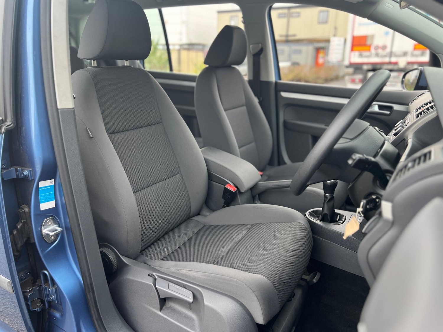 Used Volkswagen Touran 2013 for sale - 77229211: Photo 17