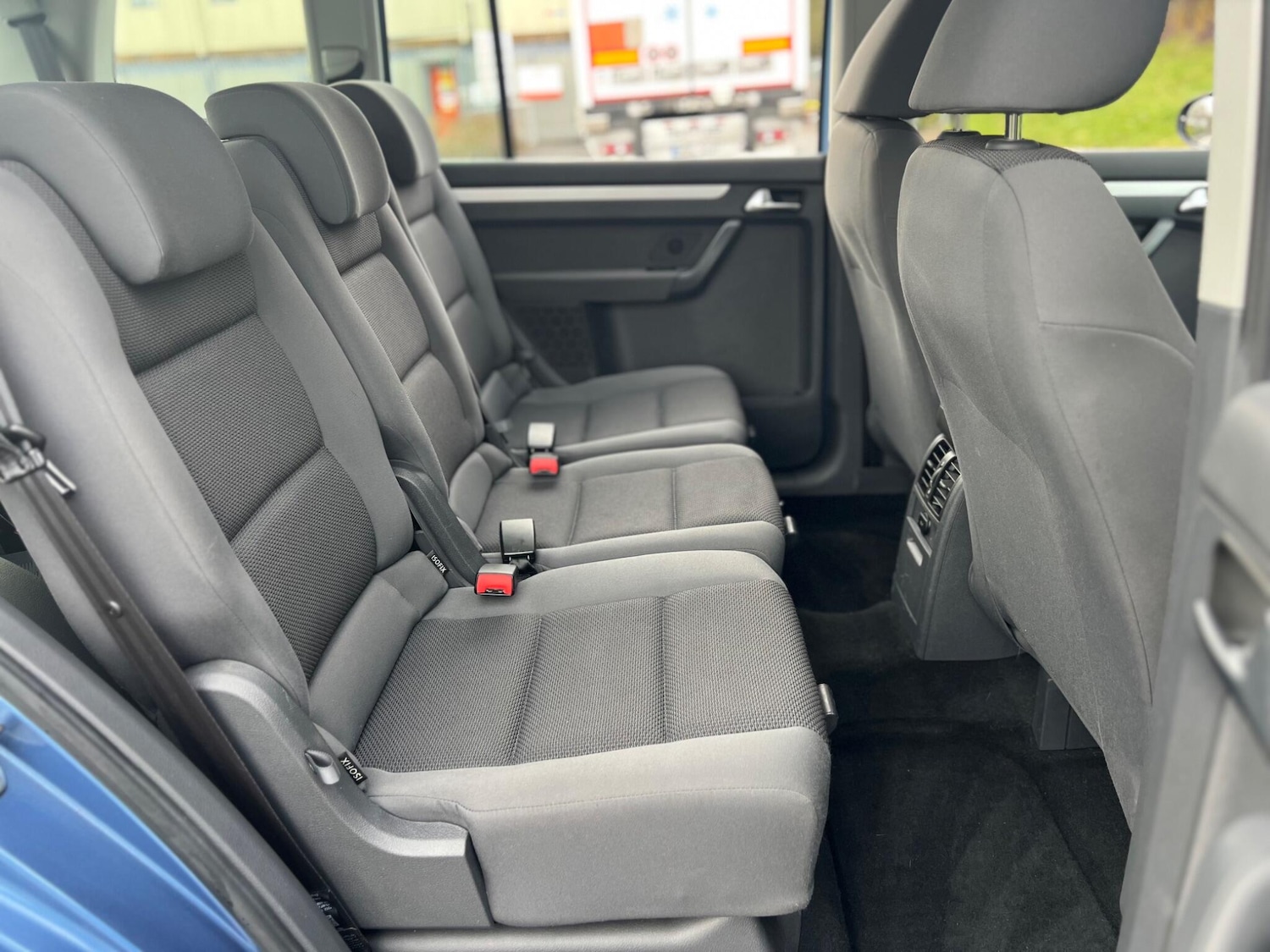 Used Volkswagen Touran 2013 for sale - 77229211: Photo 24