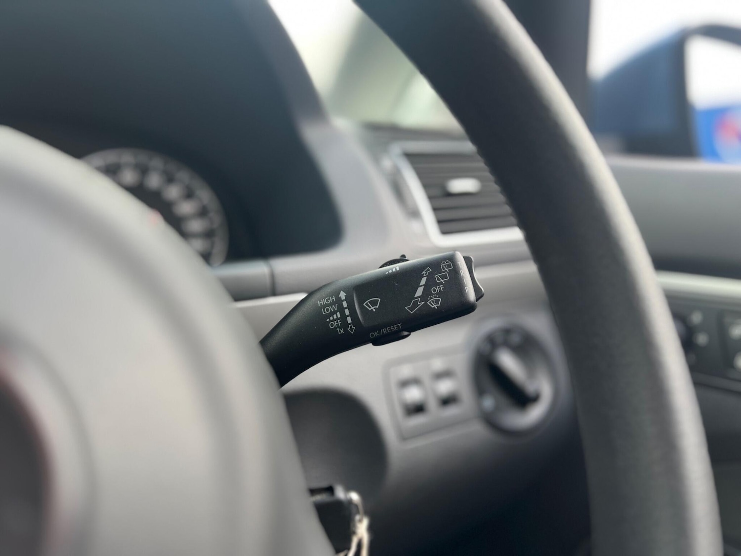 Used Volkswagen Touran 2013 for sale - 77229211: Photo 28