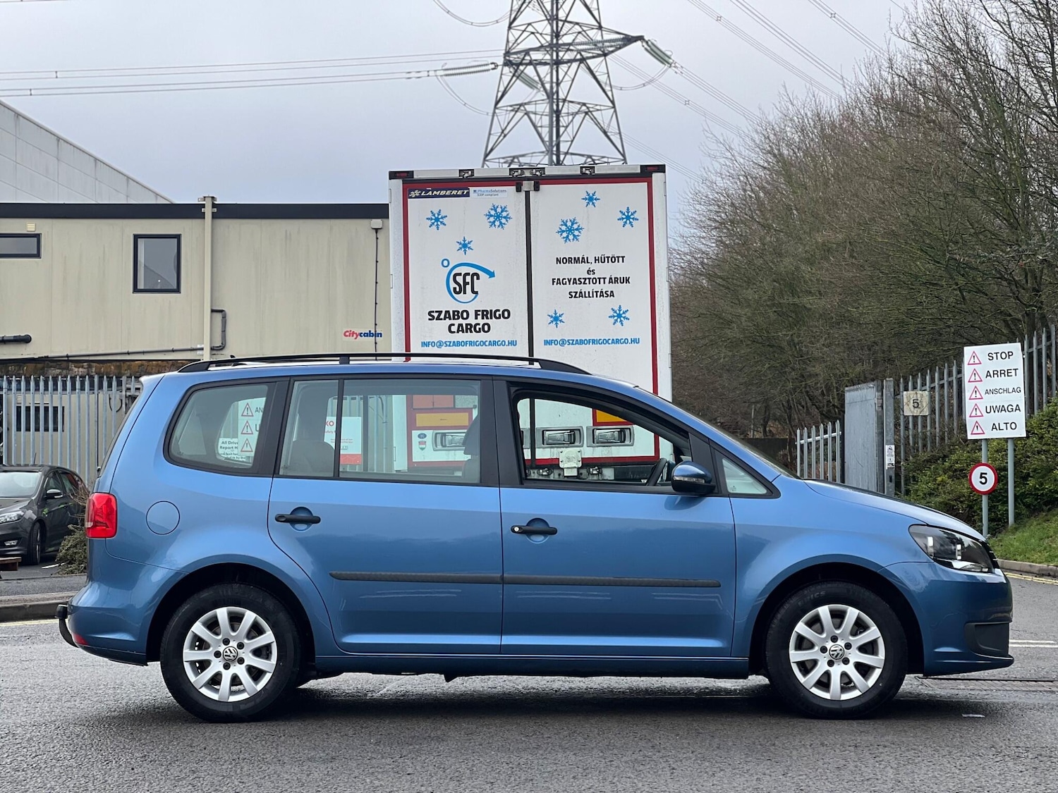 Used Volkswagen Touran 2013 for sale - 77229211: Photo 8