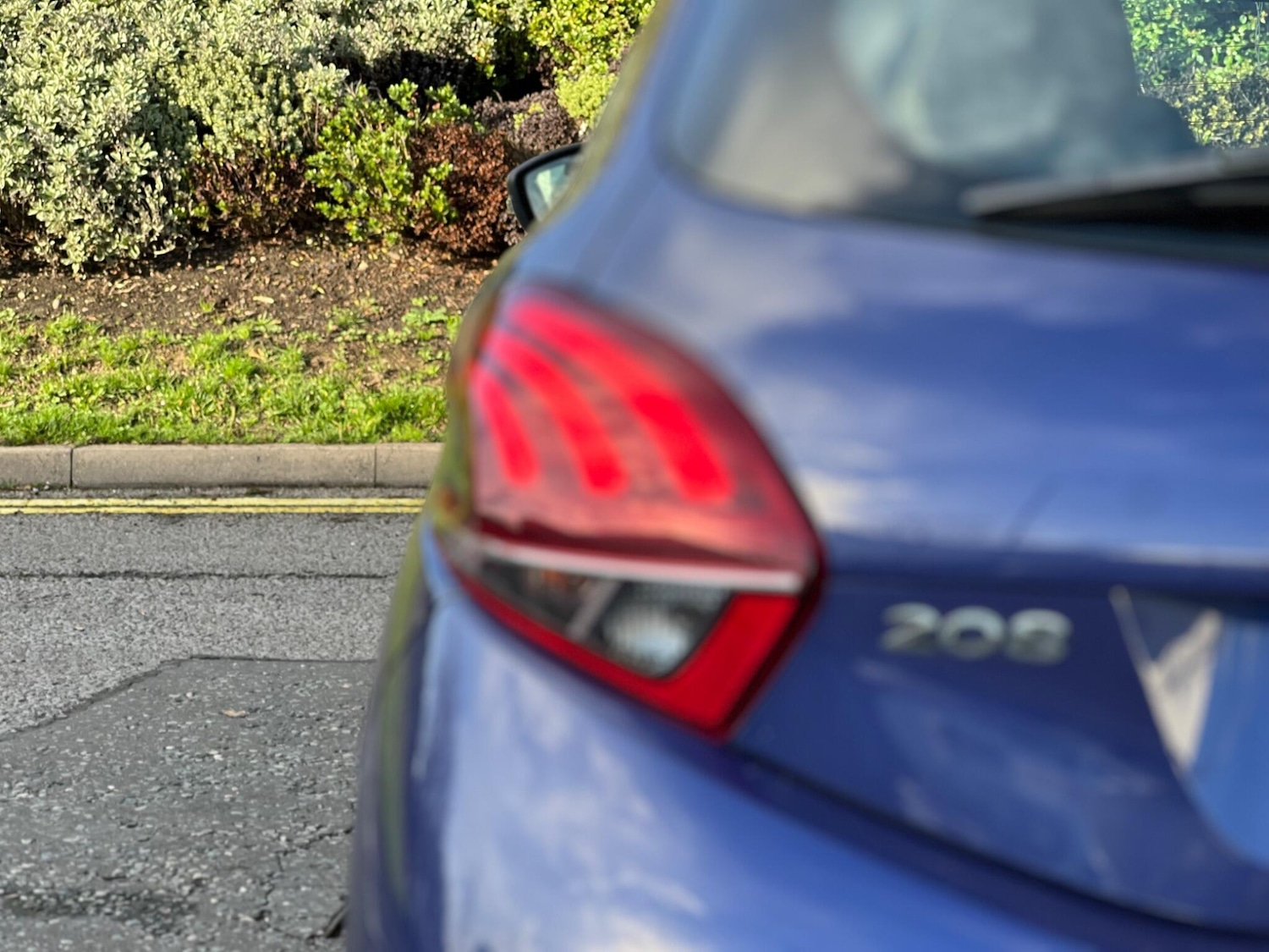 Used Peugeot 208 2015 for sale - 76549063: Photo 12