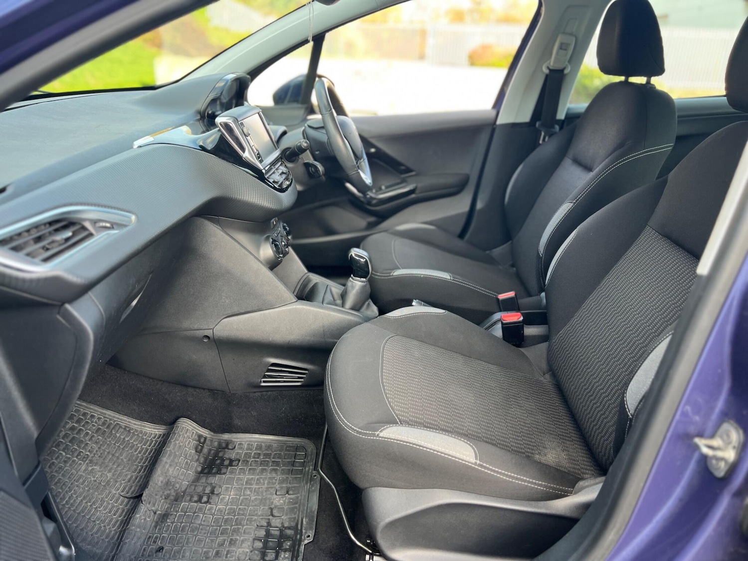 Used Peugeot 208 2015 for sale - 76549063: Photo 18