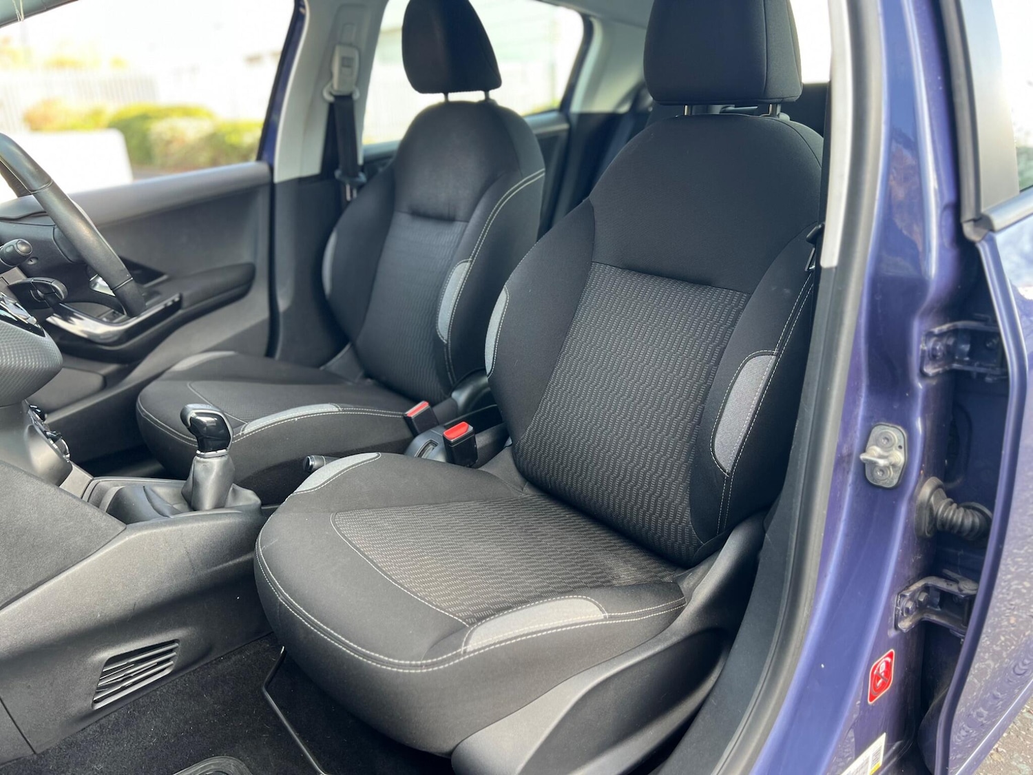 Used Peugeot 208 2015 for sale - 76549063: Photo 19