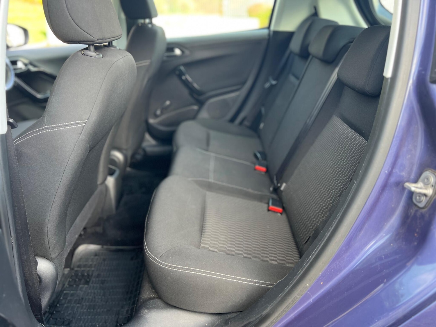 Used Peugeot 208 2015 for sale - 76549063: Photo 21