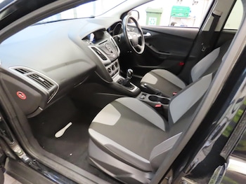 Used Ford Focus 2013 for sale - 78998973: Photo