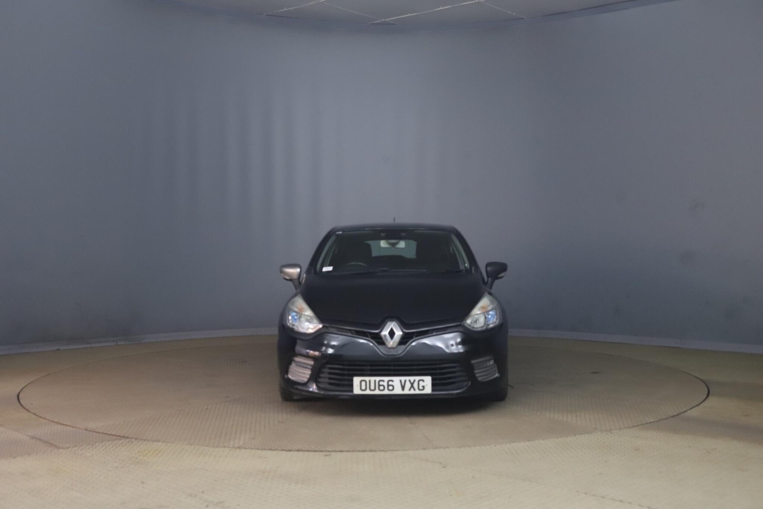 Used Renault Clio 2016 for sale - 77992865: Photo 2