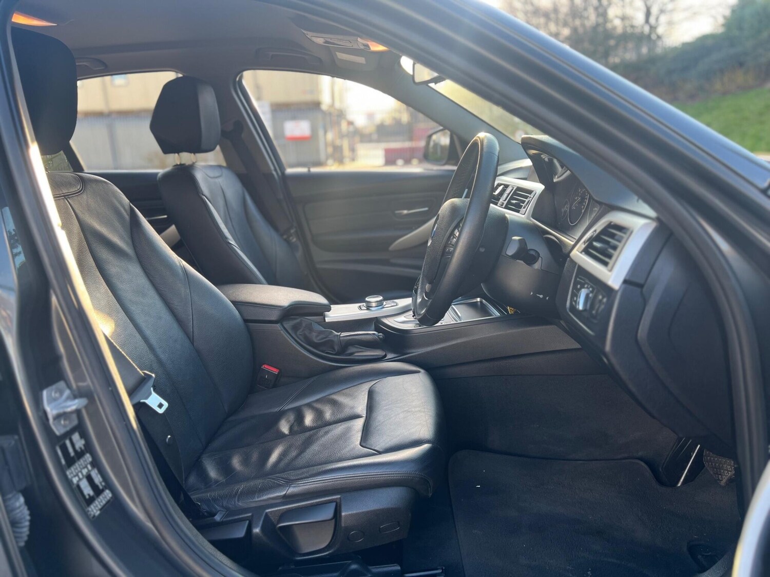 Used BMW 3 Series 2018 for sale - 77738689: Photo 17