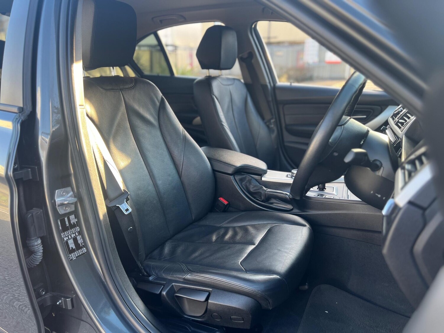 Used BMW 3 Series 2018 for sale - 77738689: Photo 18