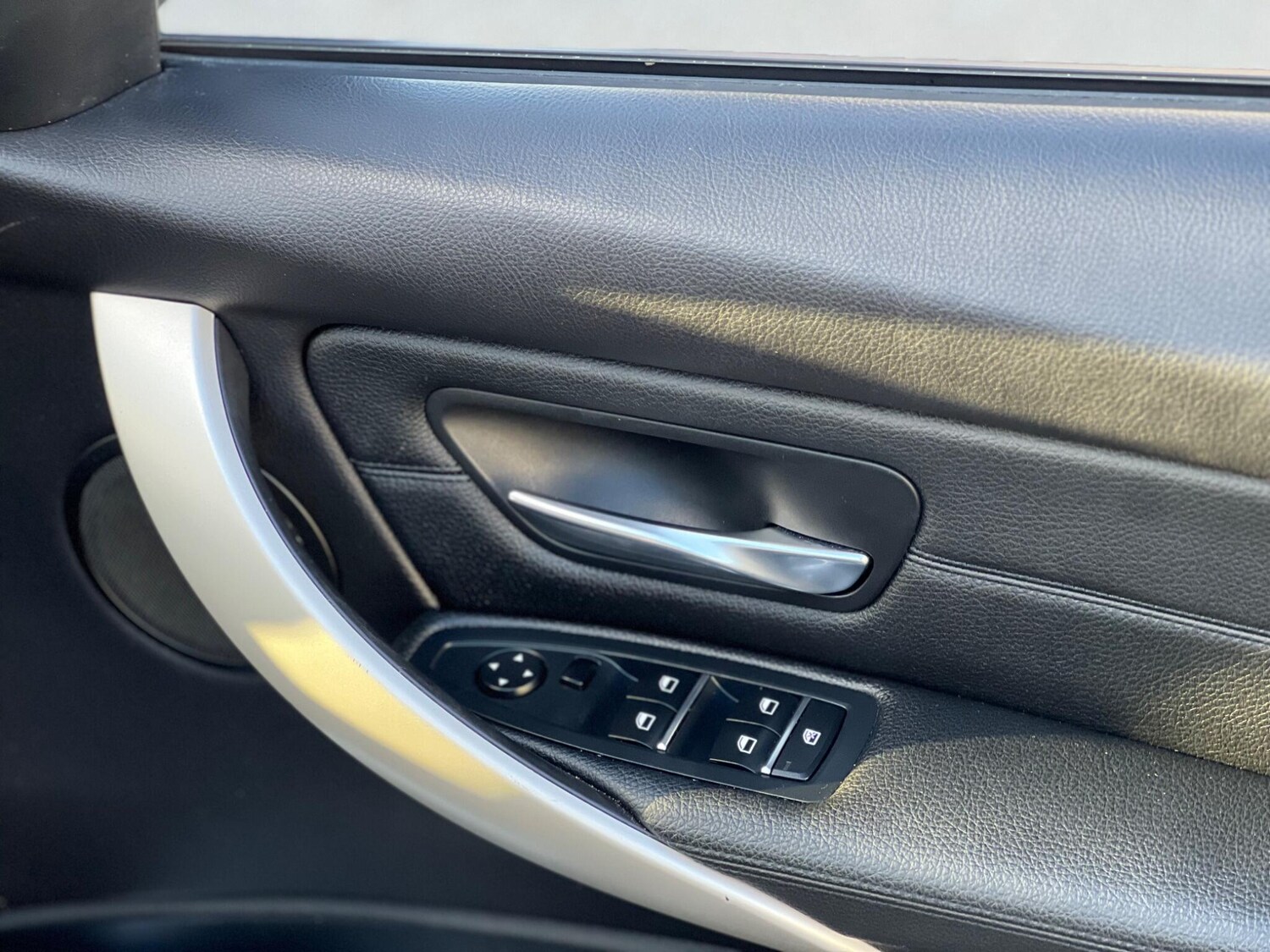 Used BMW 3 Series 2018 for sale - 77738689: Photo 42