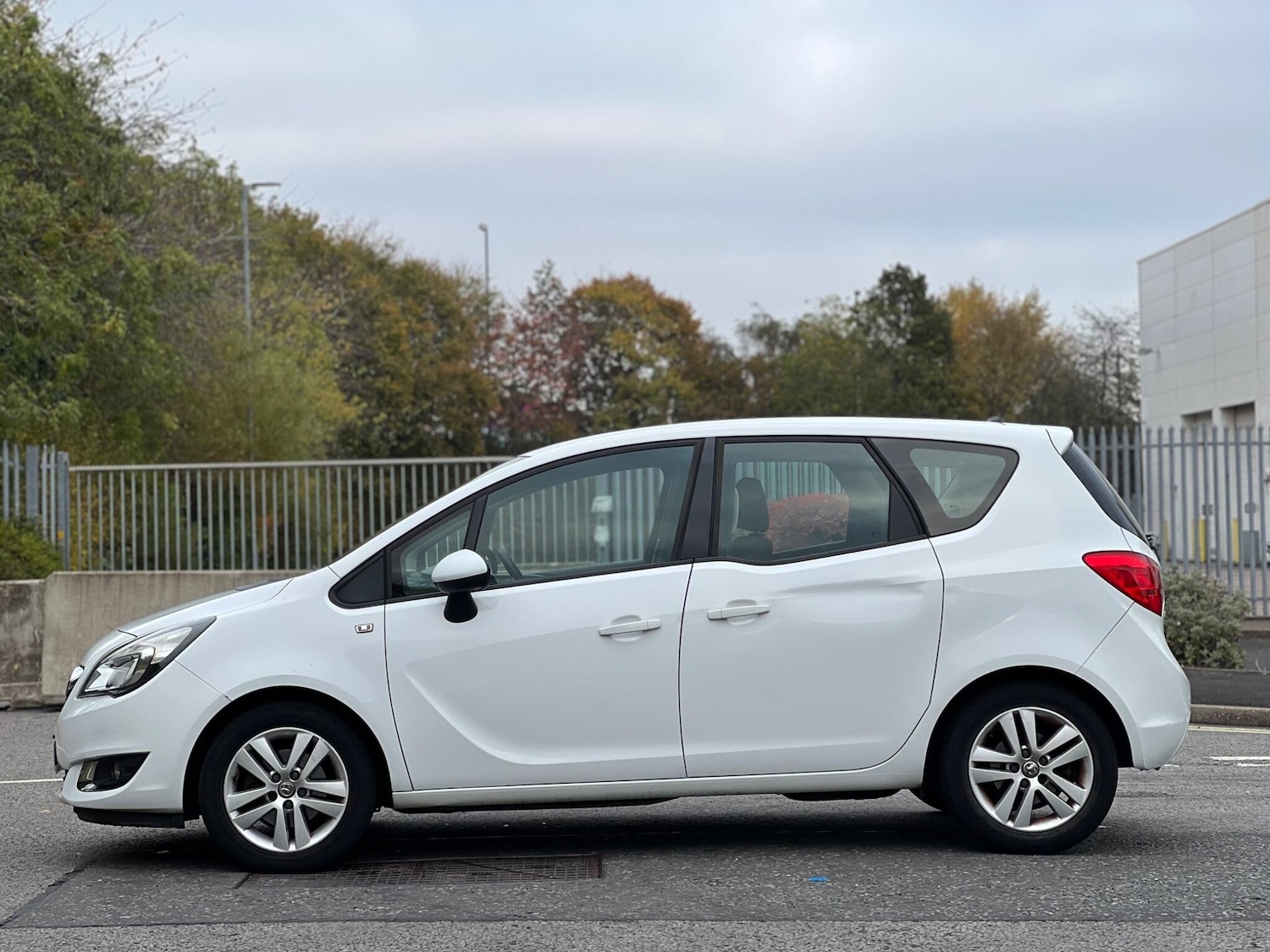 Used Vauxhall Meriva 2015 for sale - 75808912: Photo 14
