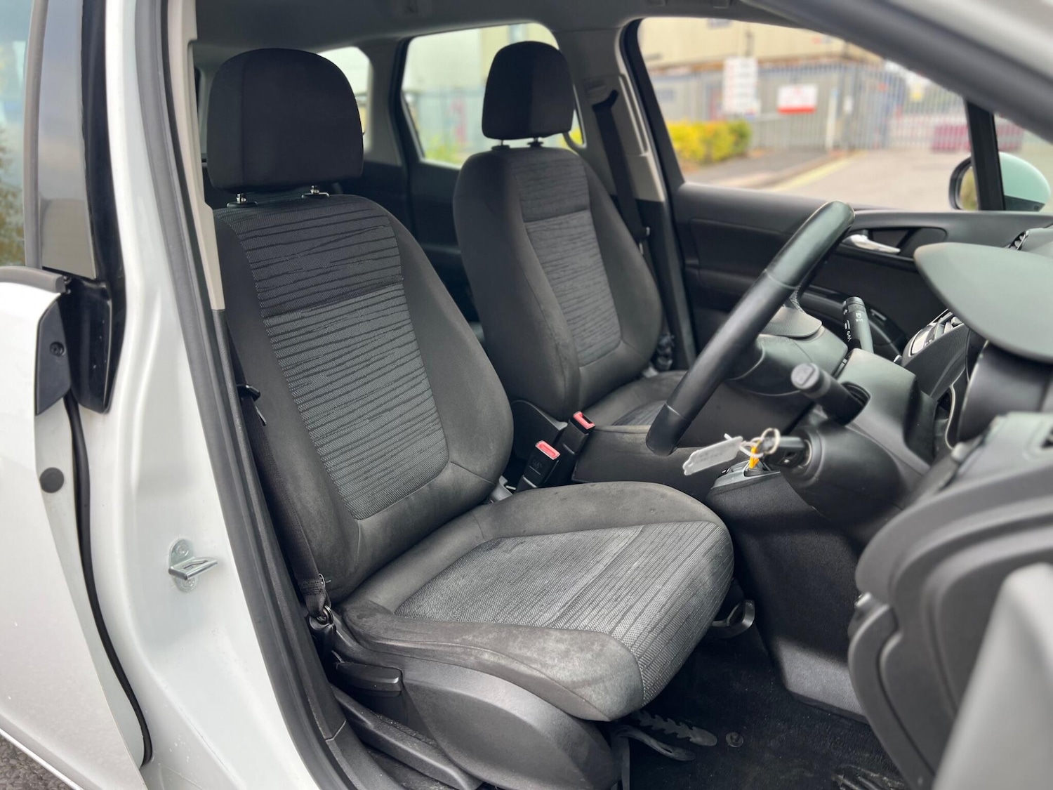 Used Vauxhall Meriva 2015 for sale - 75808912: Photo 17