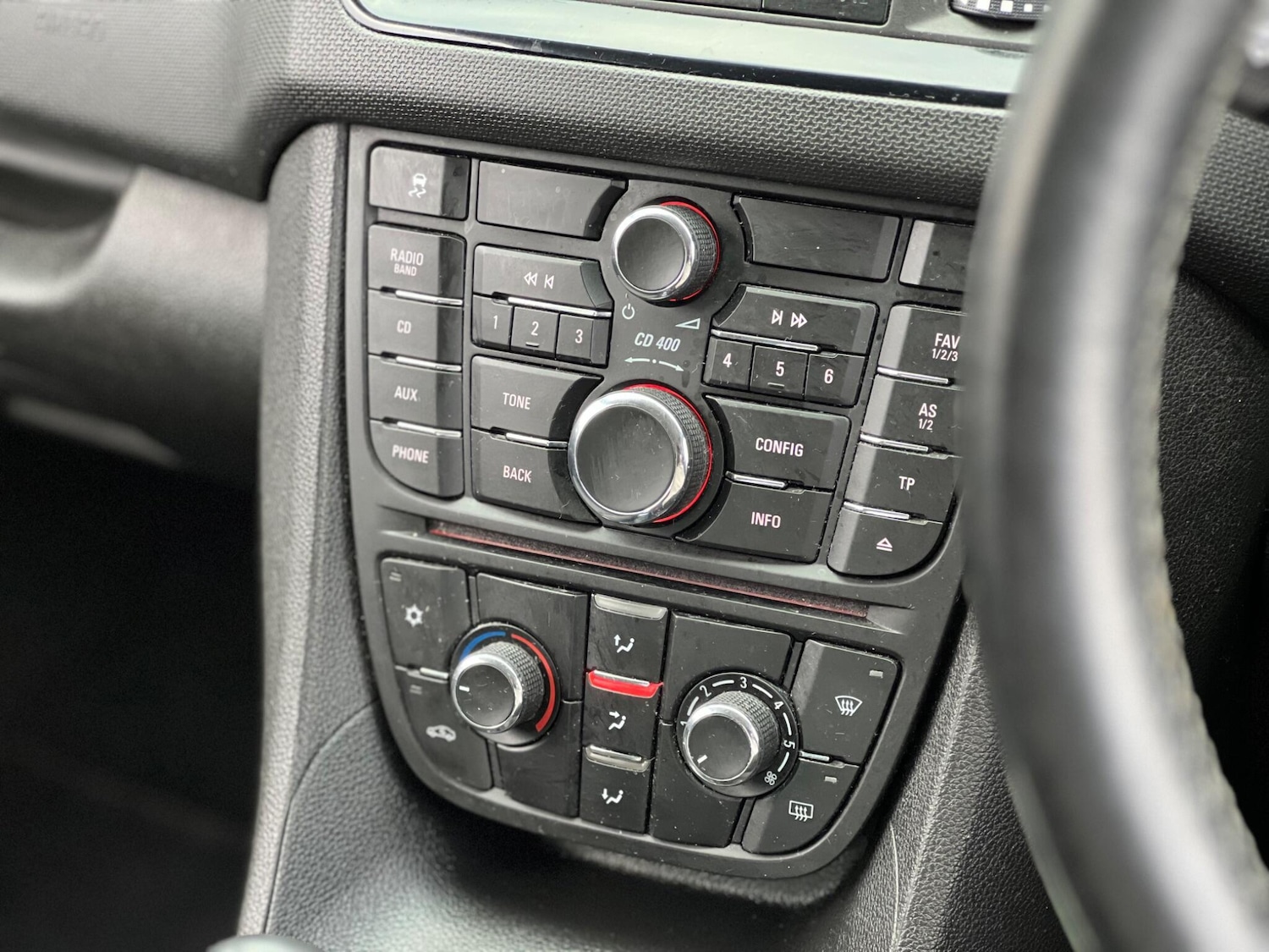 Used Vauxhall Meriva 2015 for sale - 75808912: Photo 28