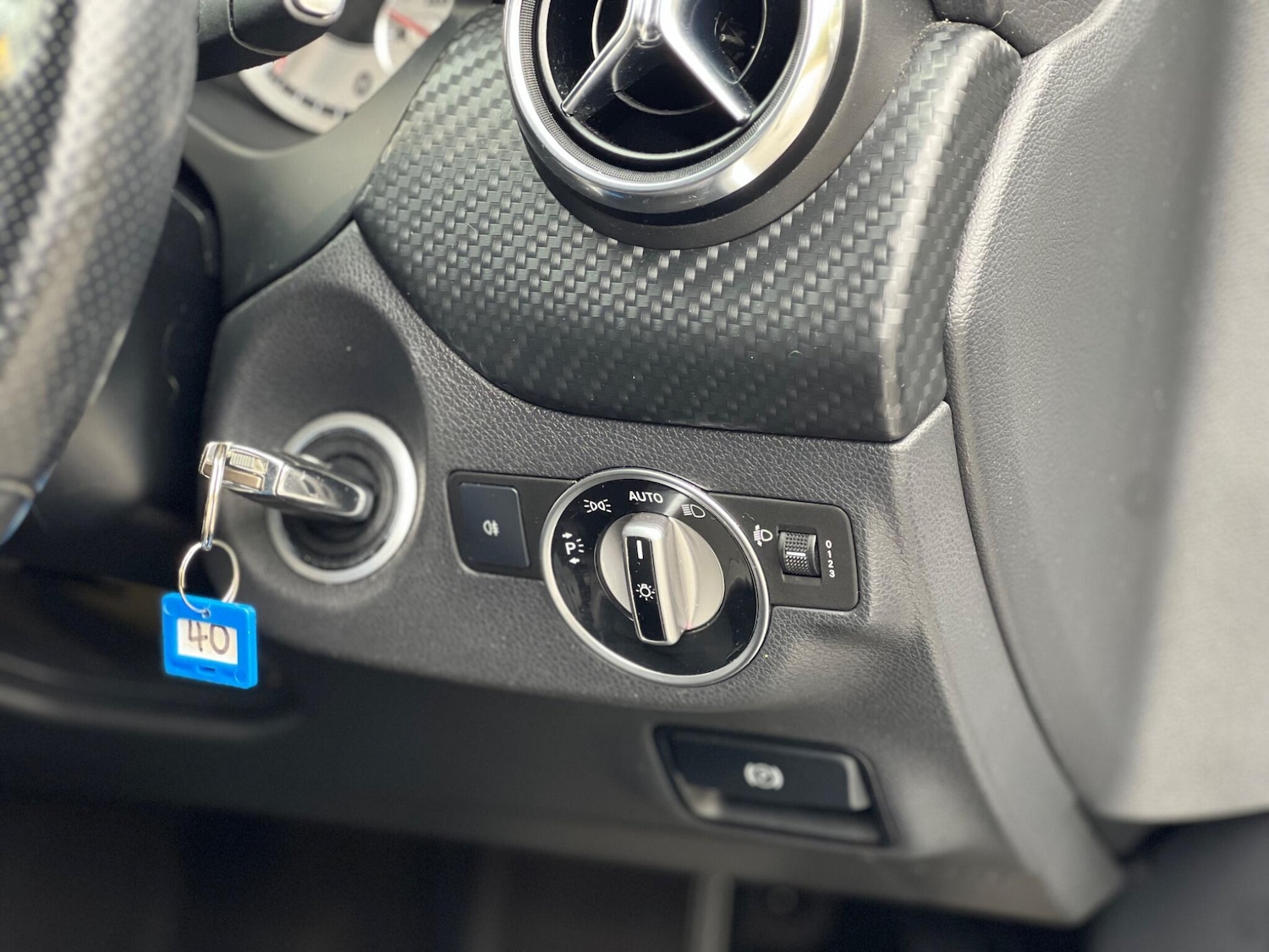 Used Mercedes-Benz A-Class 2014 for sale - 76306511: Photo 40