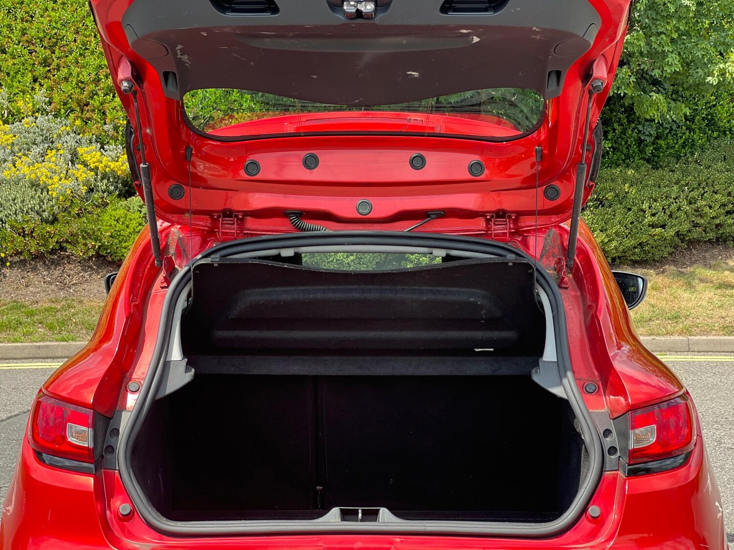 Used Renault Clio for sale - 77722844: Photo 15