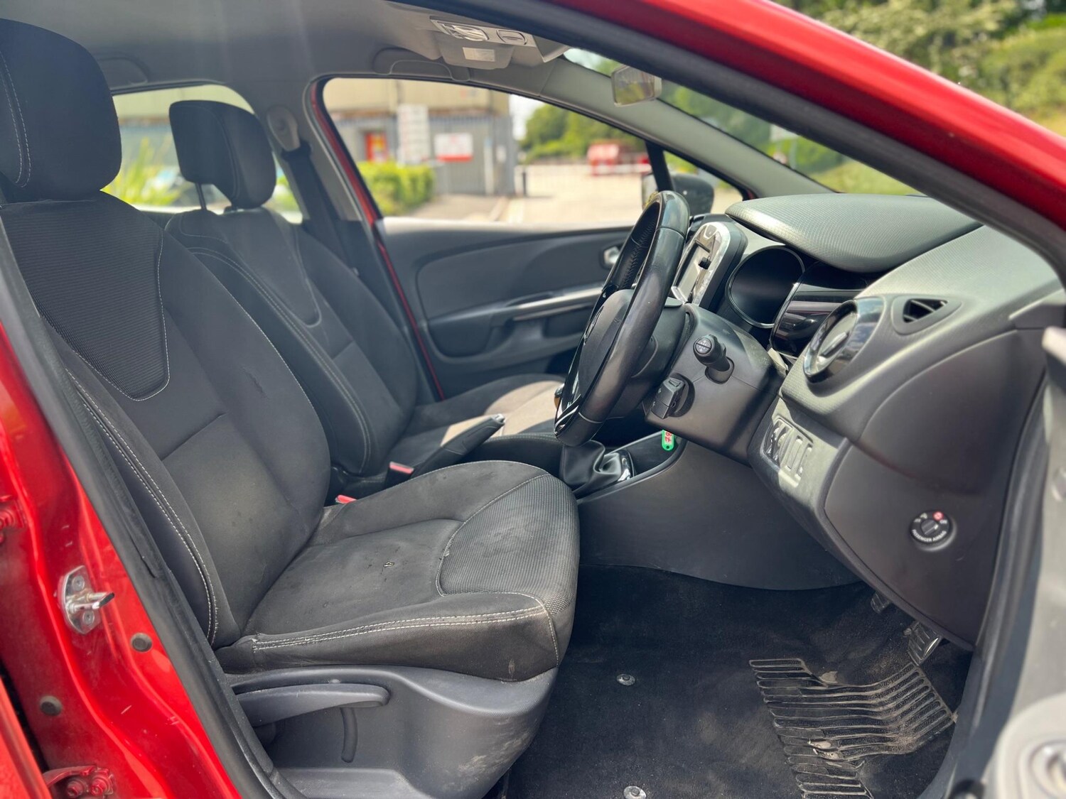 Used Renault Clio for sale - 77722844: Photo 16