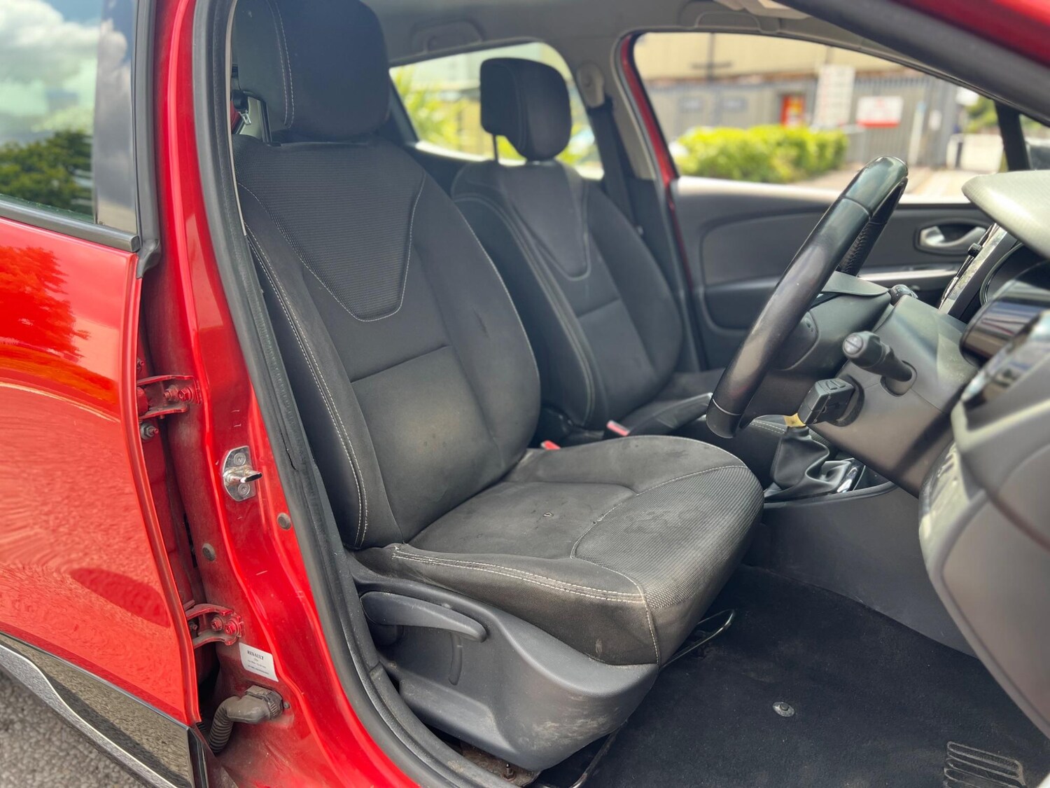 Used Renault Clio for sale - 77722844: Photo 17