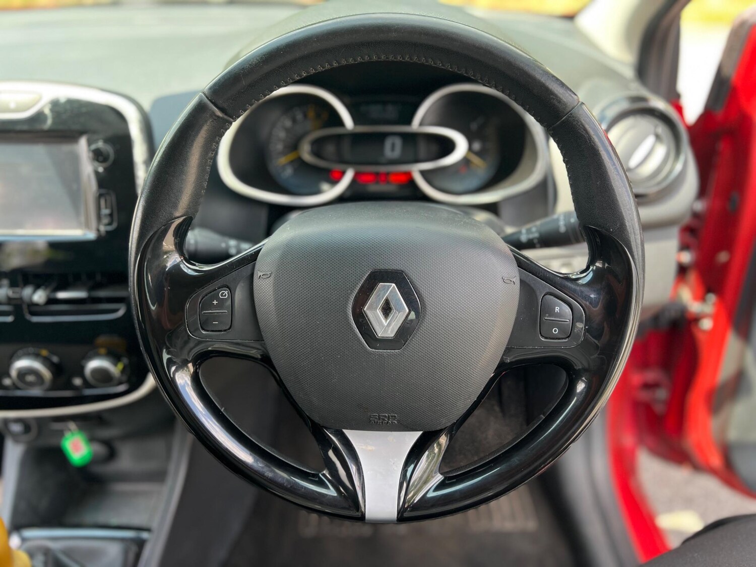 Used Renault Clio for sale - 77722844: Photo 6