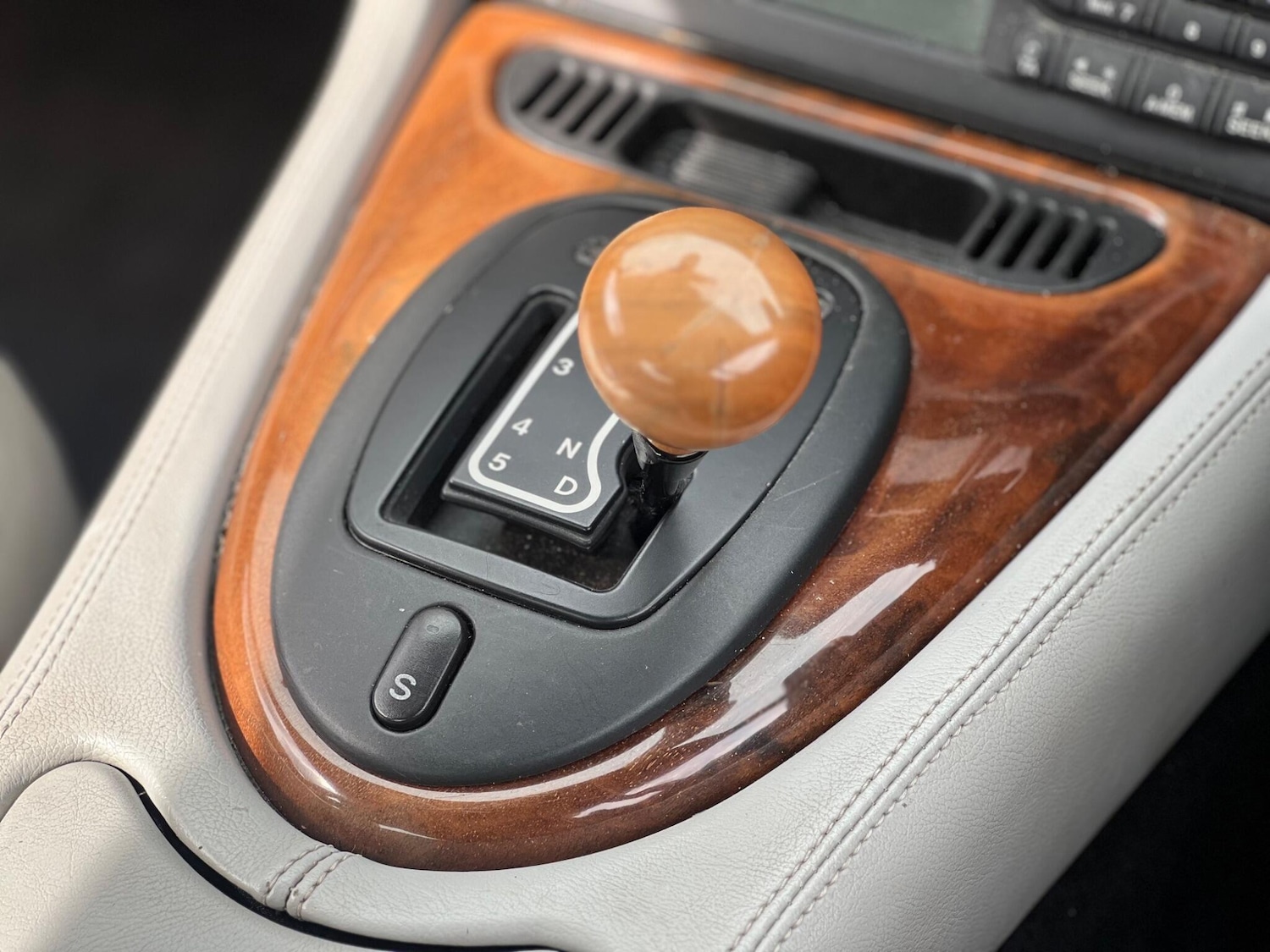 Used Jaguar XK8 2002 for sale - 75809916: Photo 26