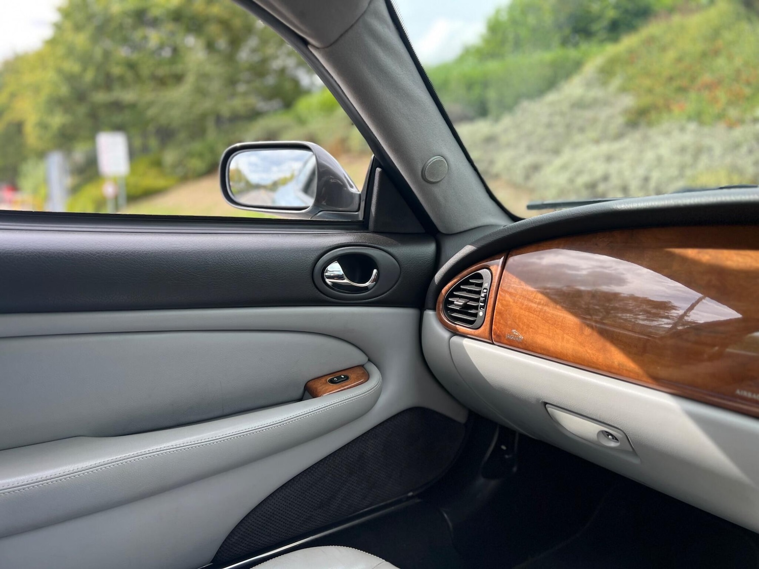 Used Jaguar XK8 2002 for sale - 75809916: Photo 36