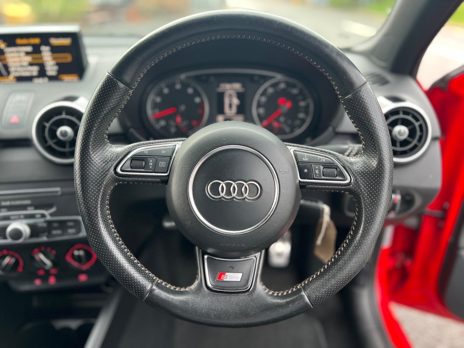 Used Audi A1 2015 for sale - 76866367: Photo 6