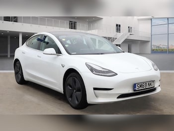 2020 (69) - Standard Range Plus Auto RWD 4dr