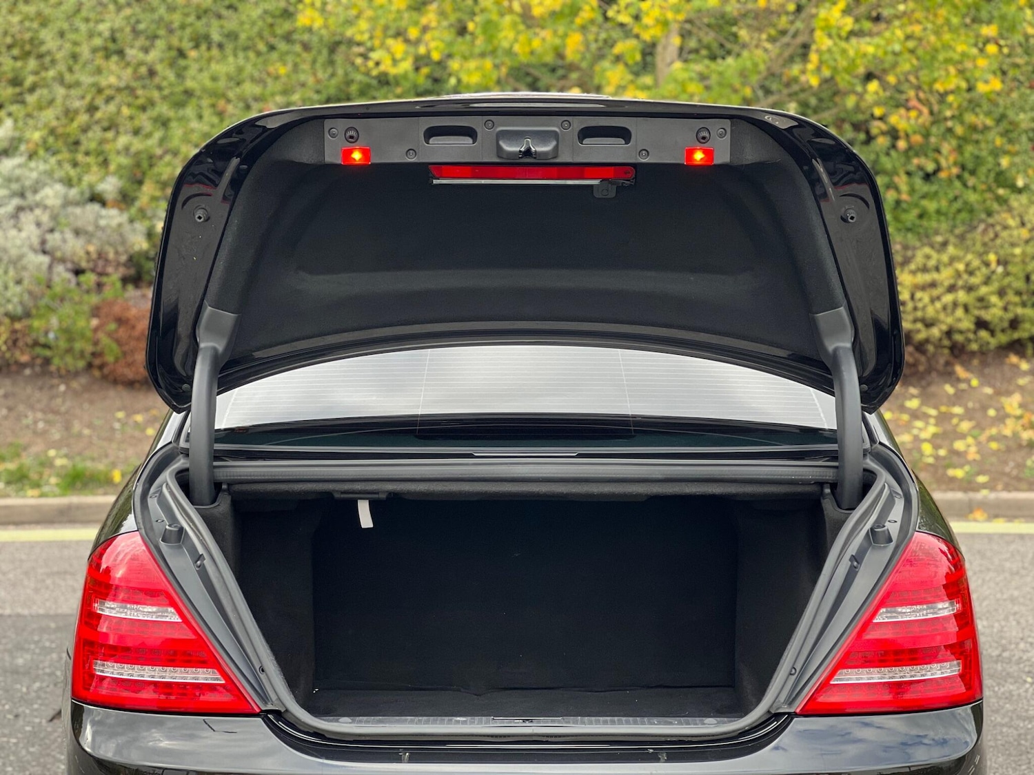 Used Mercedes-Benz S Class 2012 for sale - 76360845: Photo 16