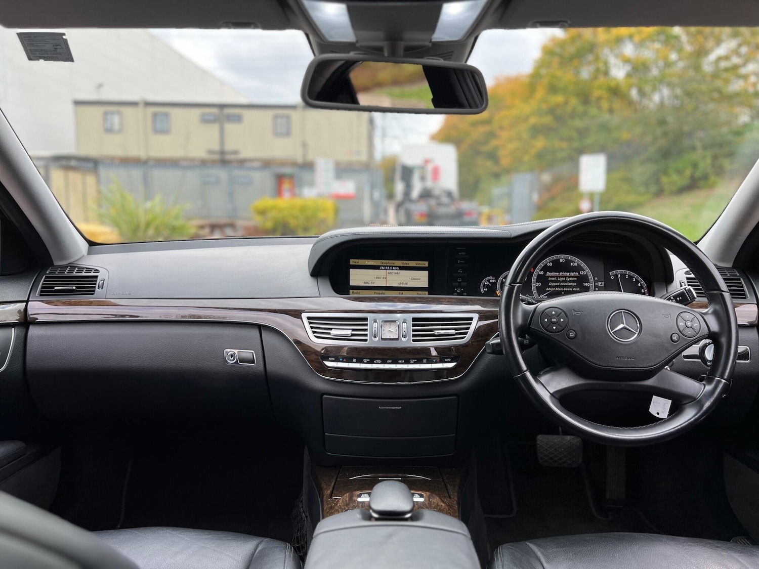 Used Mercedes-Benz S Class 2012 for sale - 76360845: Photo 4