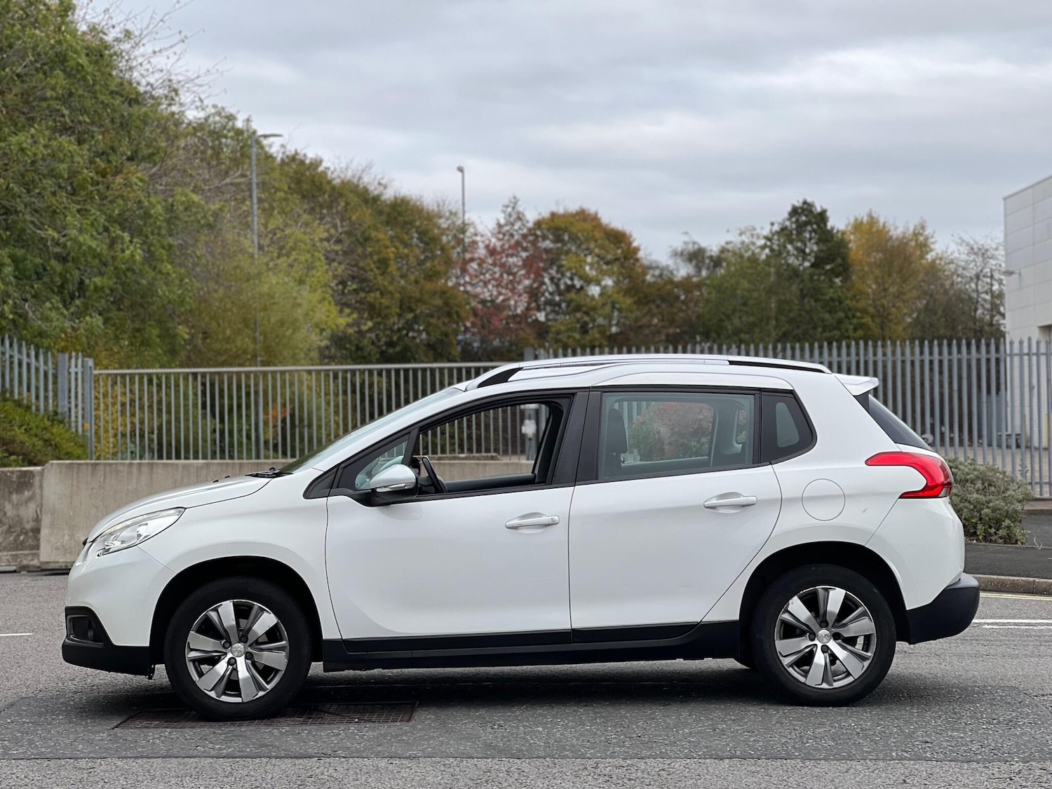 Used Peugeot 2008 2016 for sale - 76239760: Photo 14