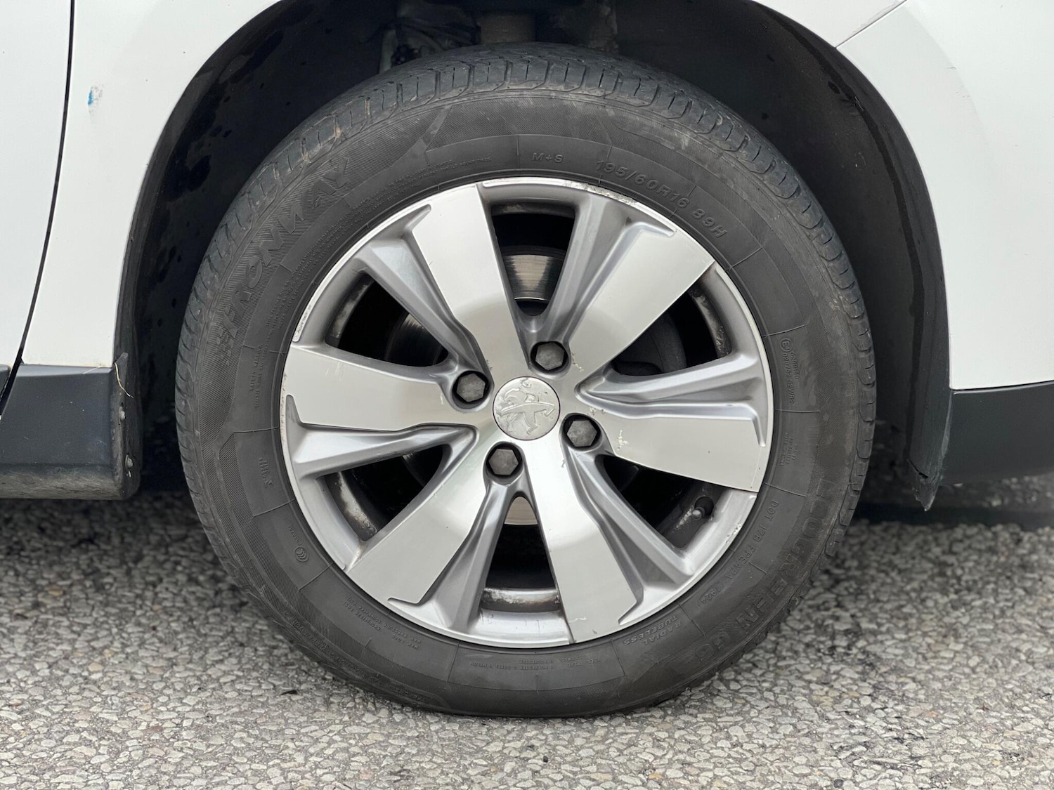 Used Peugeot 2008 2016 for sale - 76239760: Photo 35