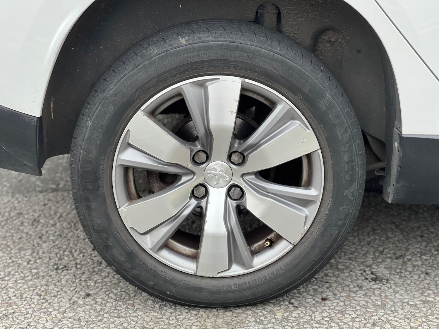 Used Peugeot 2008 2016 for sale - 76239760: Photo 36