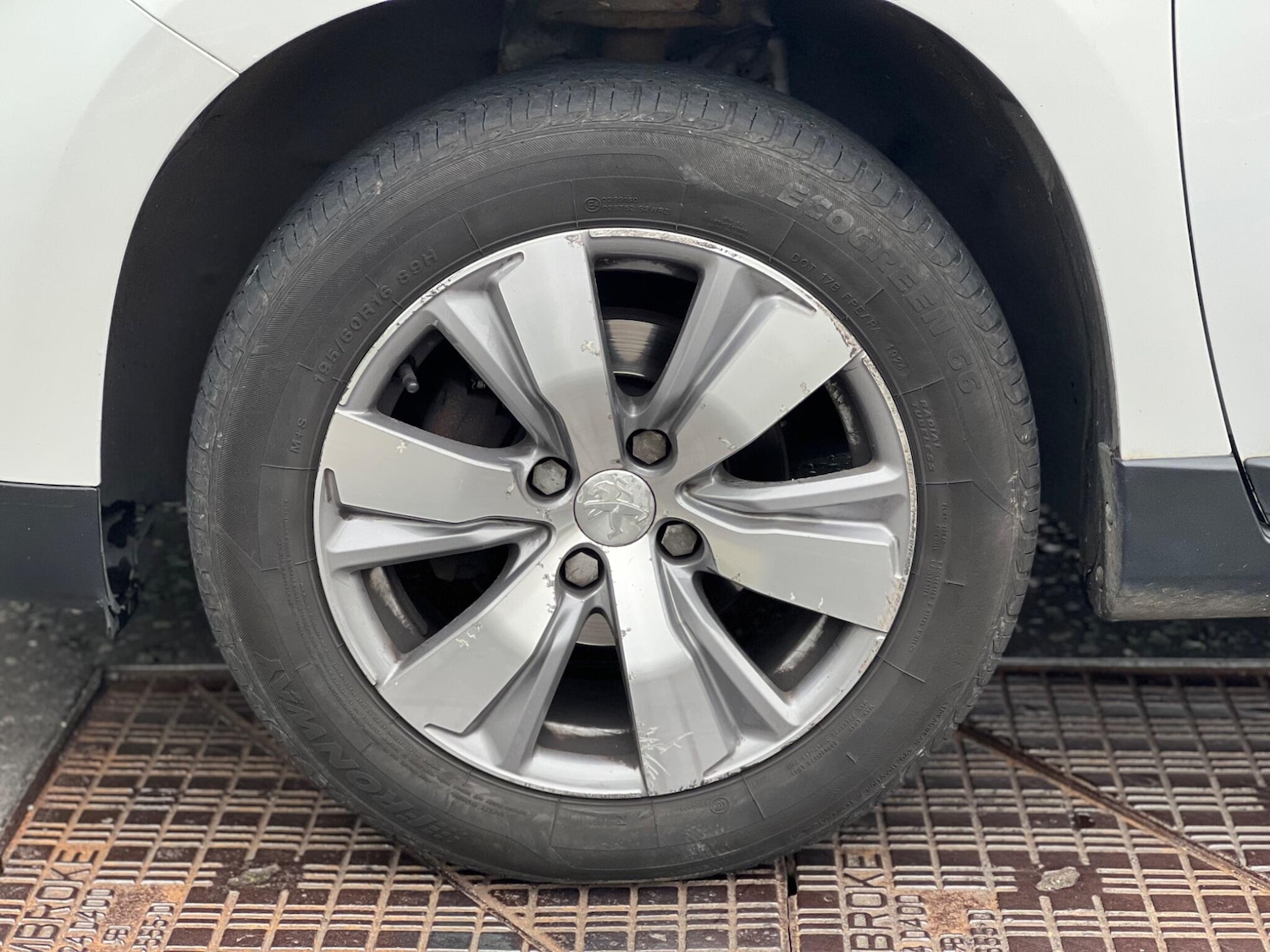 Used Peugeot 2008 2016 for sale - 76239760: Photo 37