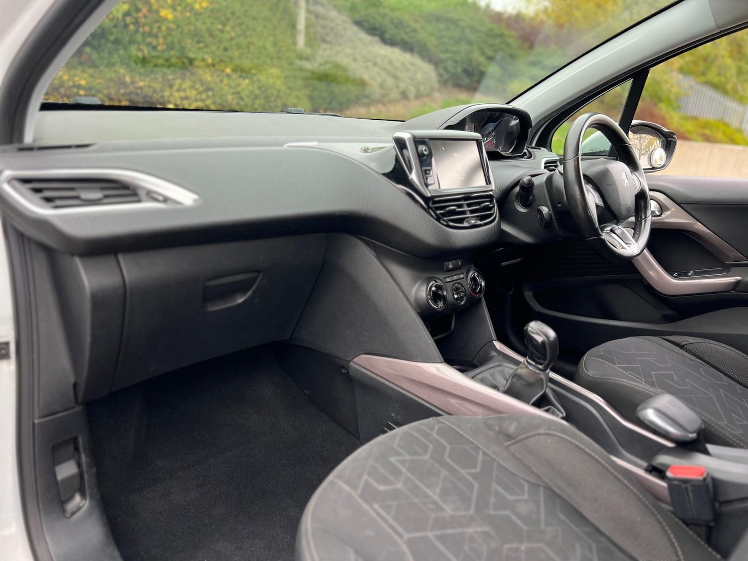 Used Peugeot 2008 2016 for sale - 76239760: Photo 4