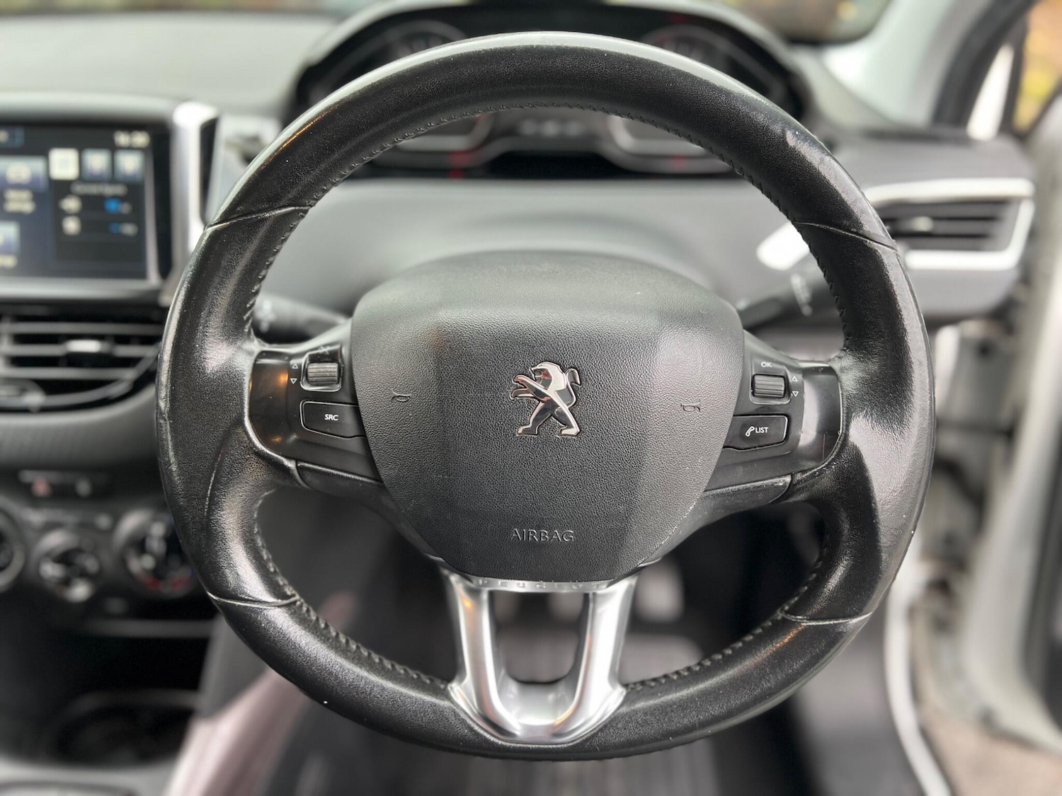 Used Peugeot 2008 2016 for sale - 76239760: Photo 5