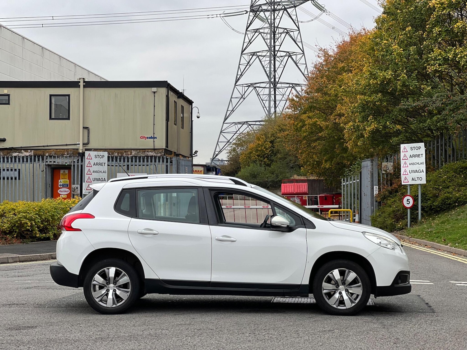 Used Peugeot 2008 2016 for sale - 76239760: Photo 8