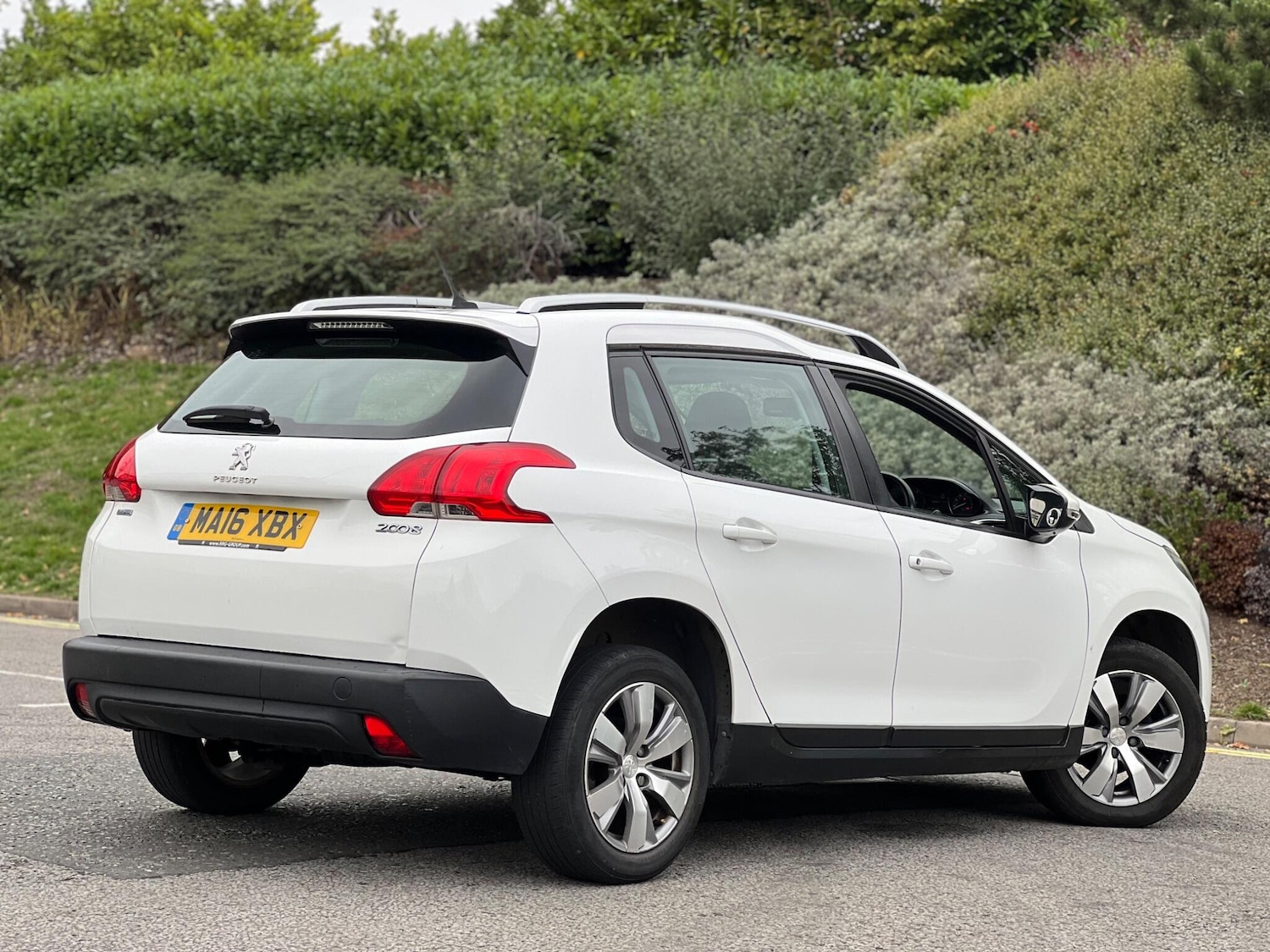 Used Peugeot 2008 2016 for sale - 76239760: Photo 9
