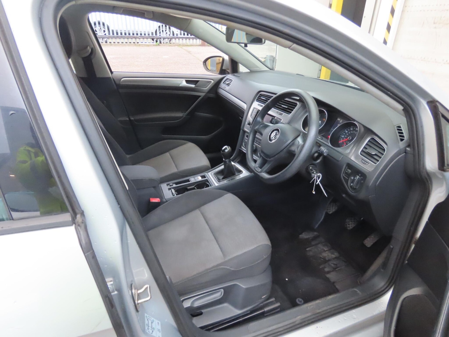 Used Volkswagen Golf 2013 for sale - 77784303: Photo 4