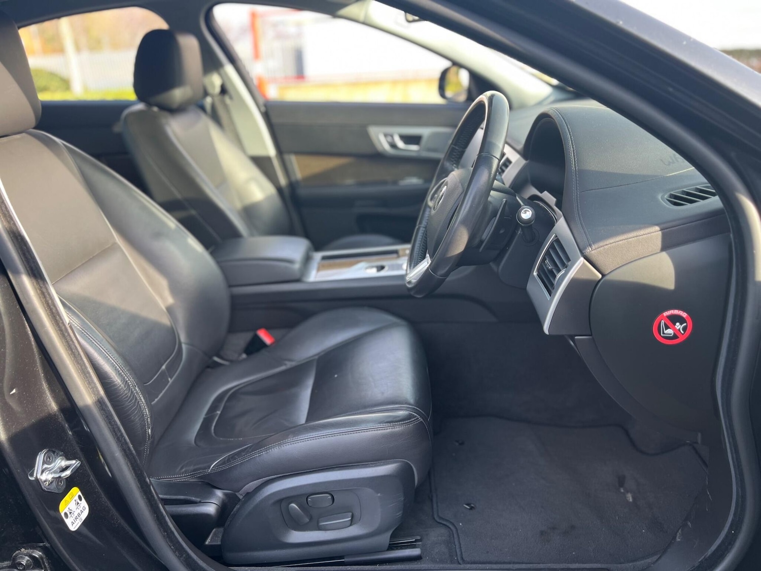 Used Jaguar XF 2014 for sale - 77143265: Photo 17