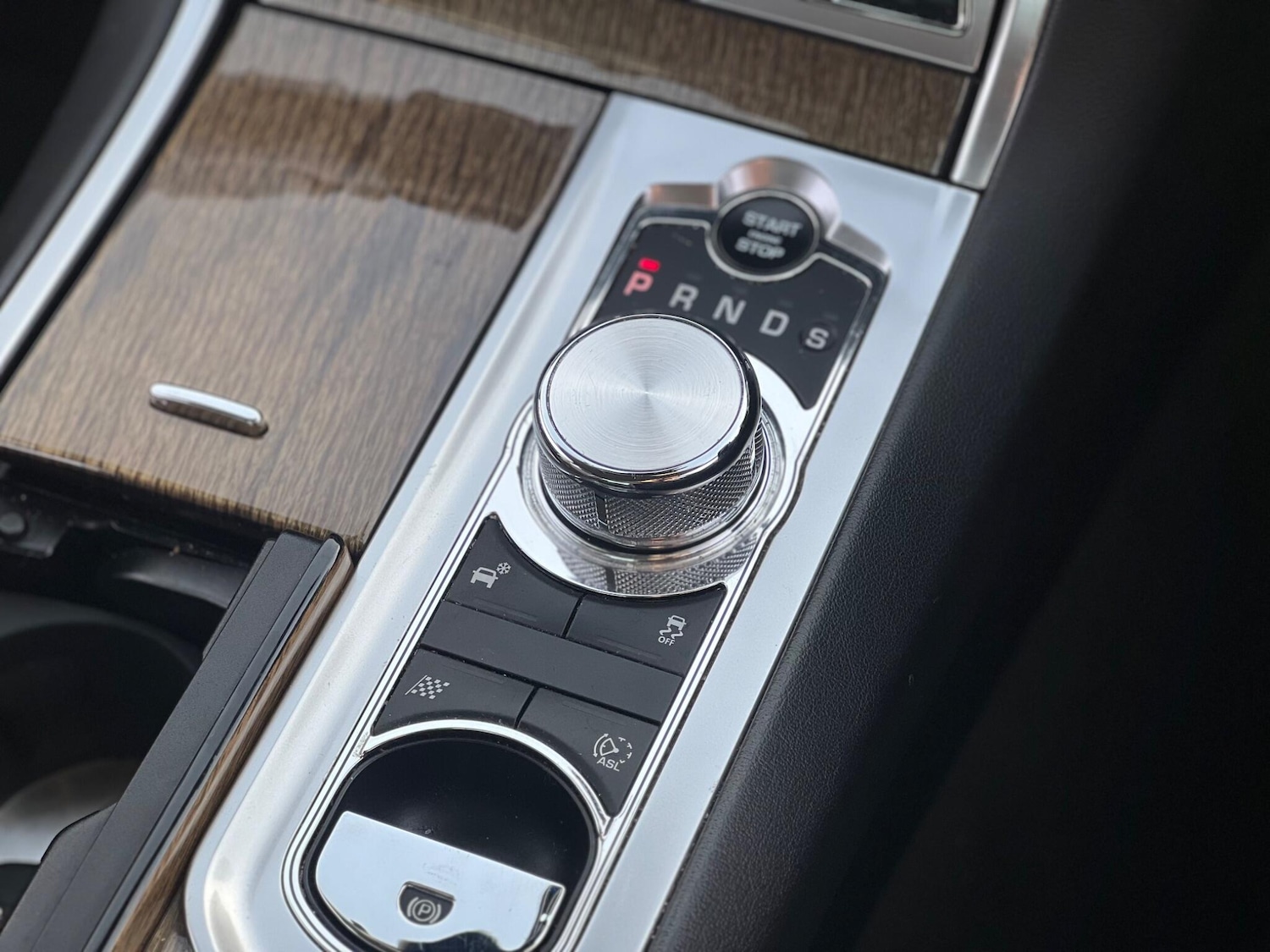 Used Jaguar XF 2014 for sale - 77143265: Photo 33