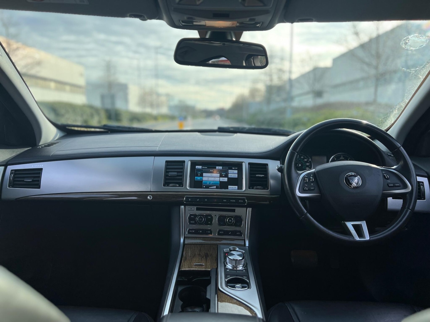 Used Jaguar XF 2014 for sale - 77143265: Photo 4