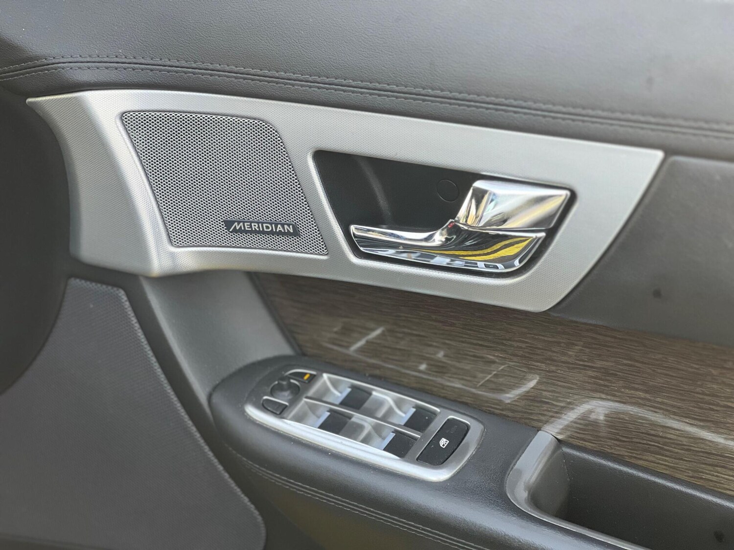 Used Jaguar XF 2014 for sale - 77143265: Photo 41