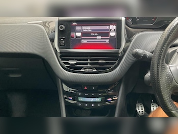 Used Peugeot 208 2016 for sale - 75808535: Photo