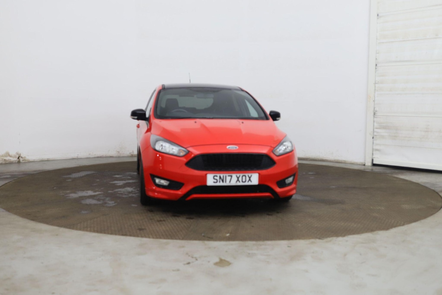 Used Ford Focus 2017 for sale - 76179469: Photo 2