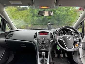 Used Vauxhall Astra 2015 for sale - 78561838: Photo