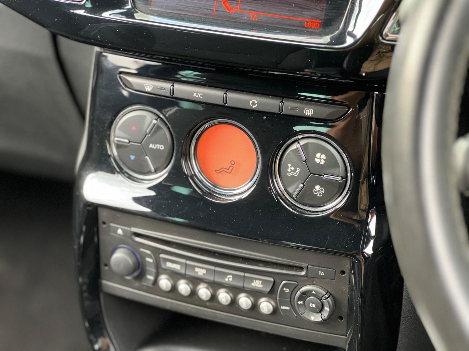 Used Citroen DS3 2015 for sale - 76024432: Photo 25