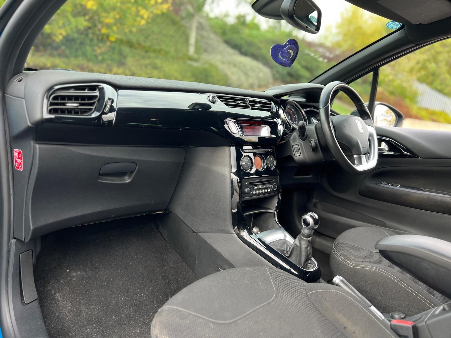 Used Citroen DS3 2015 for sale - 76024432: Photo 4