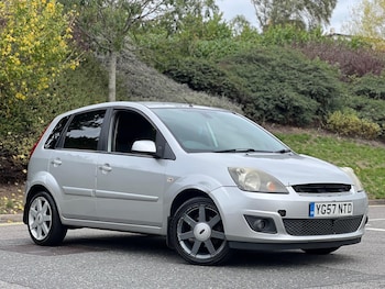 2007 (57) - 1.25 Zetec Climate 5dr