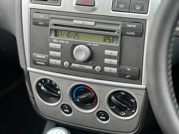 Used Ford Fiesta 2007 for sale - 76239440: Photo 28