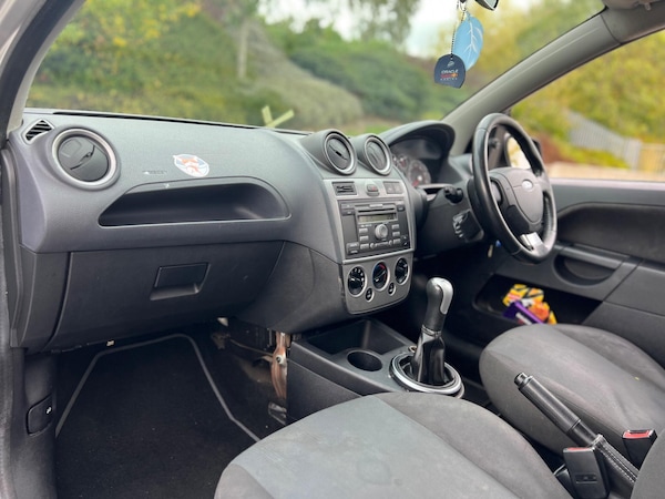 Used Ford Fiesta 2007 for sale - 76239440: Photo 4