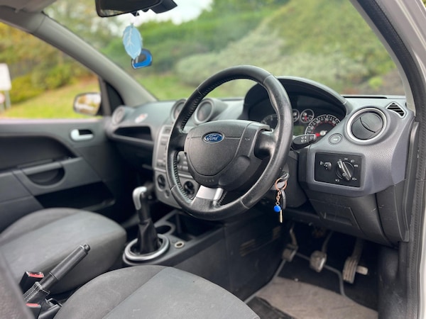 Used Ford Fiesta 2007 for sale - 76239440: Photo 6