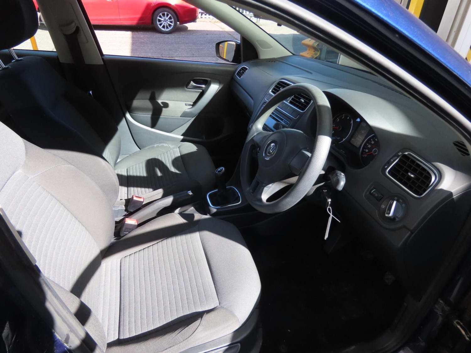 Used Volkswagen Polo 2010 for sale - 77970642: Photo 10